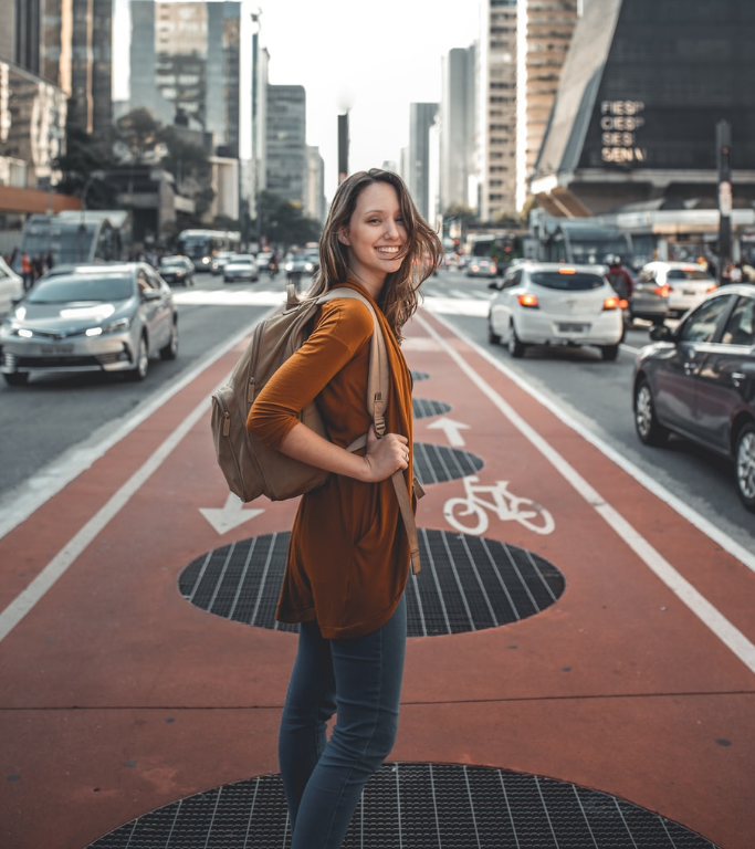 Bookhourly Happy Traveller